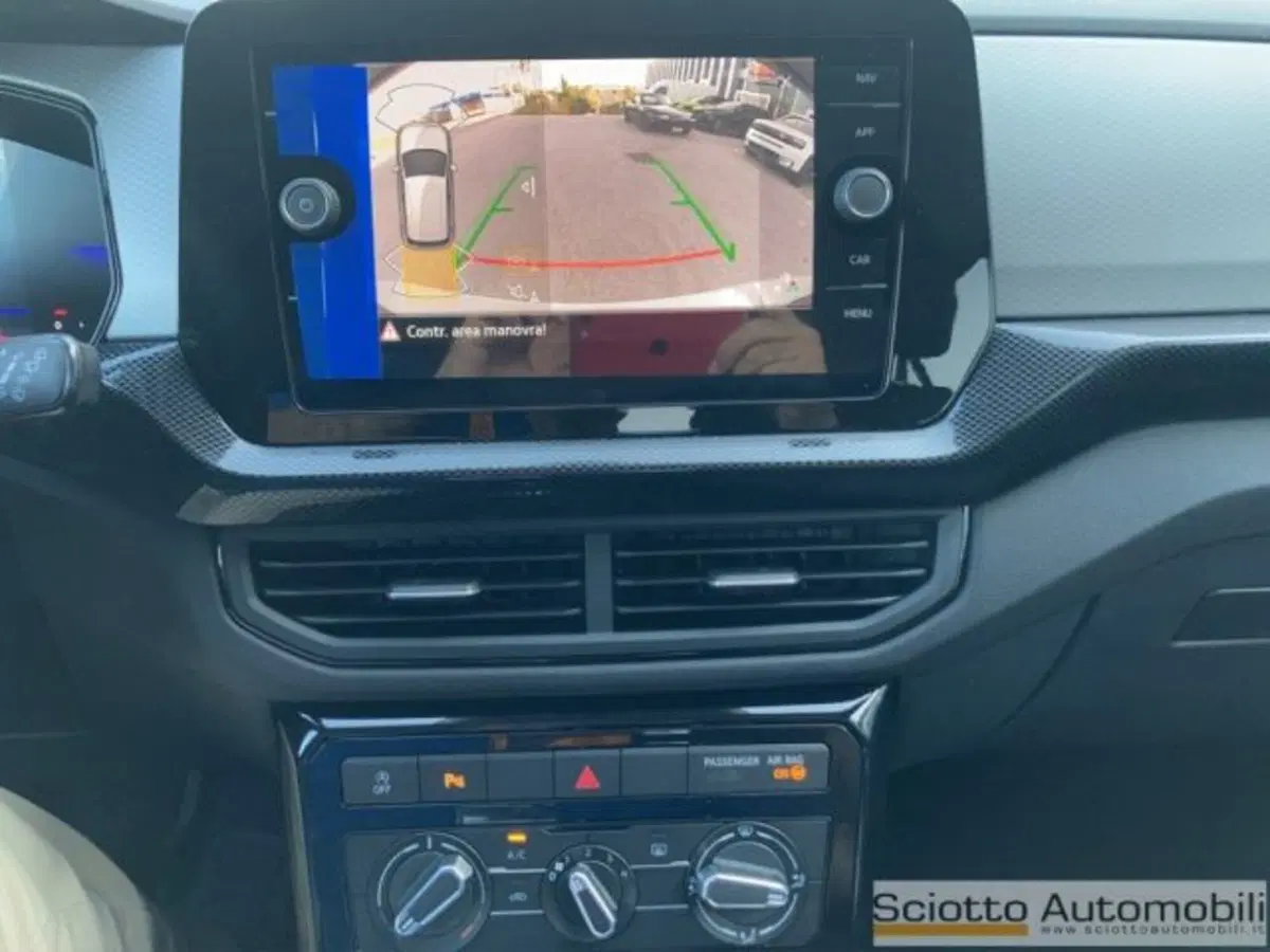 Volkswagen T-Cross nuova a Messina (16)