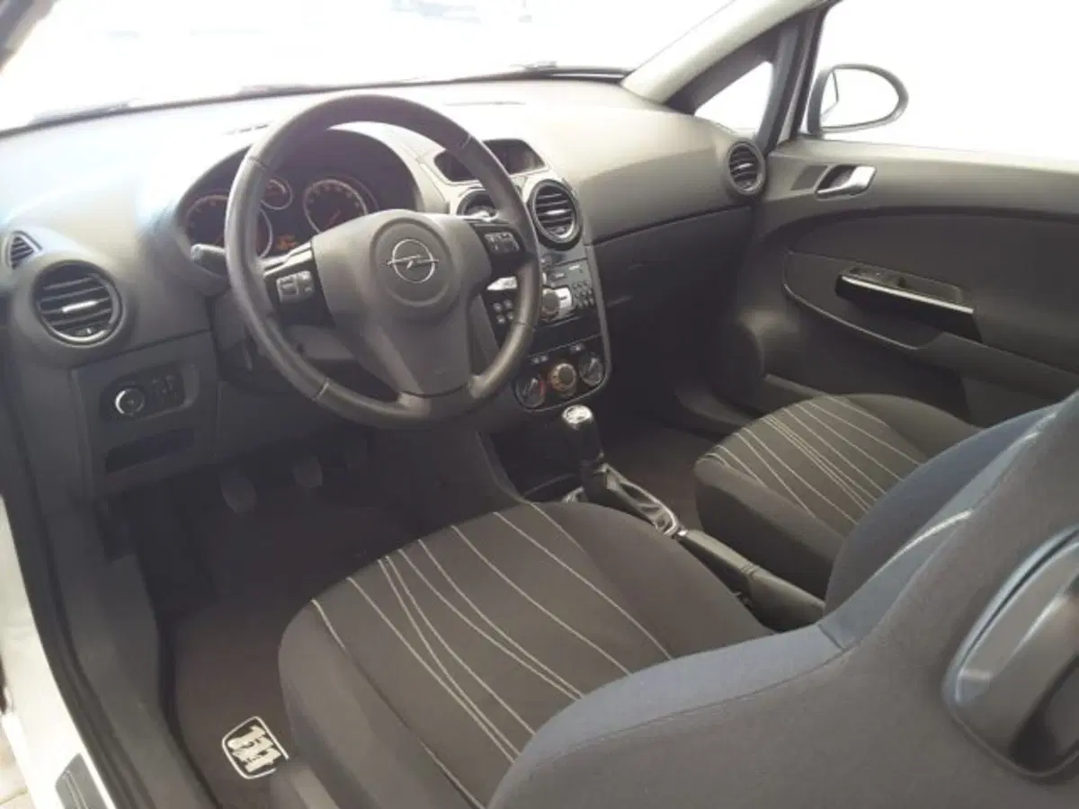 Opel Corsa usata a Firenze (6)
