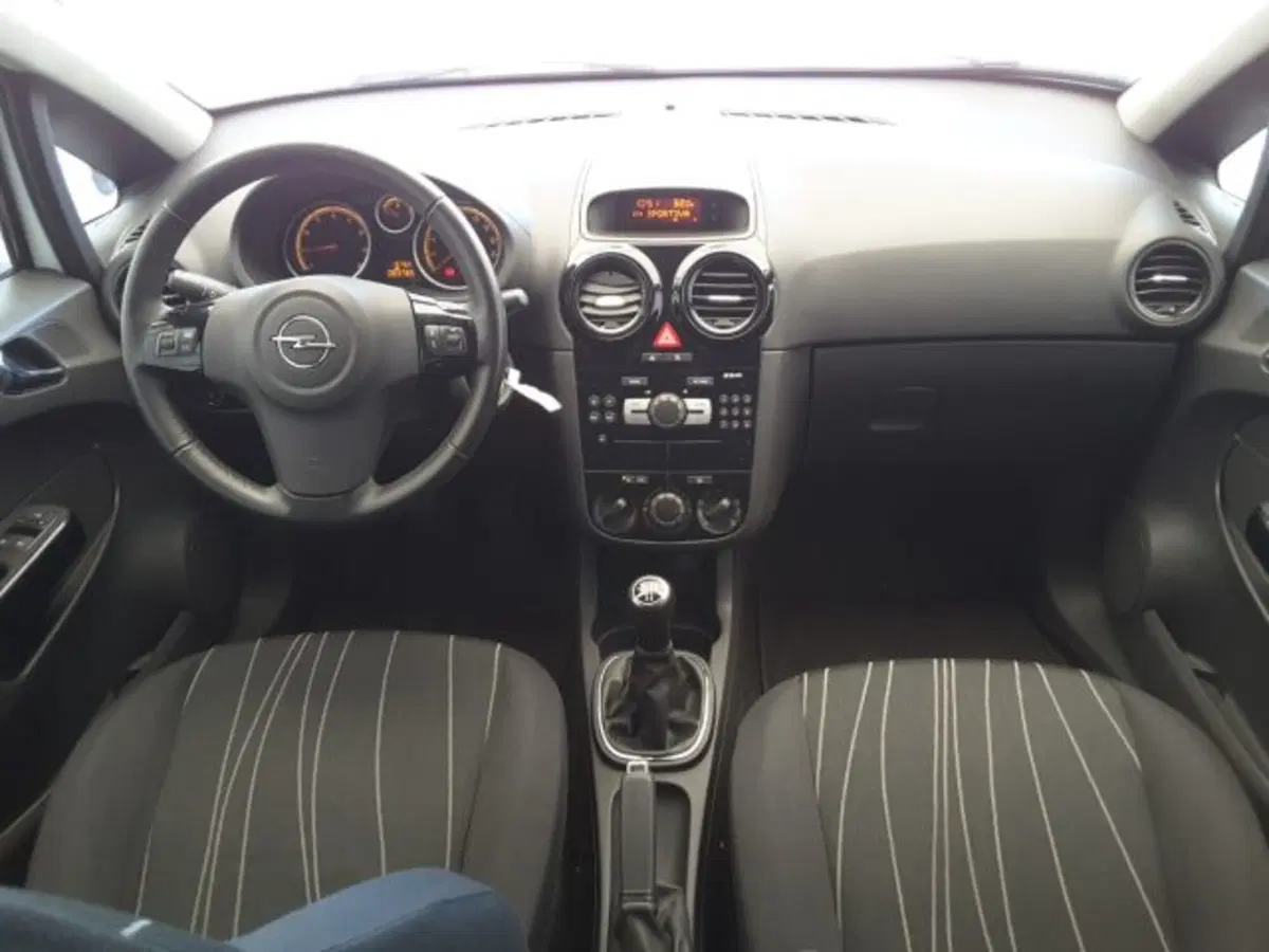 Opel Corsa usata a Firenze (8)
