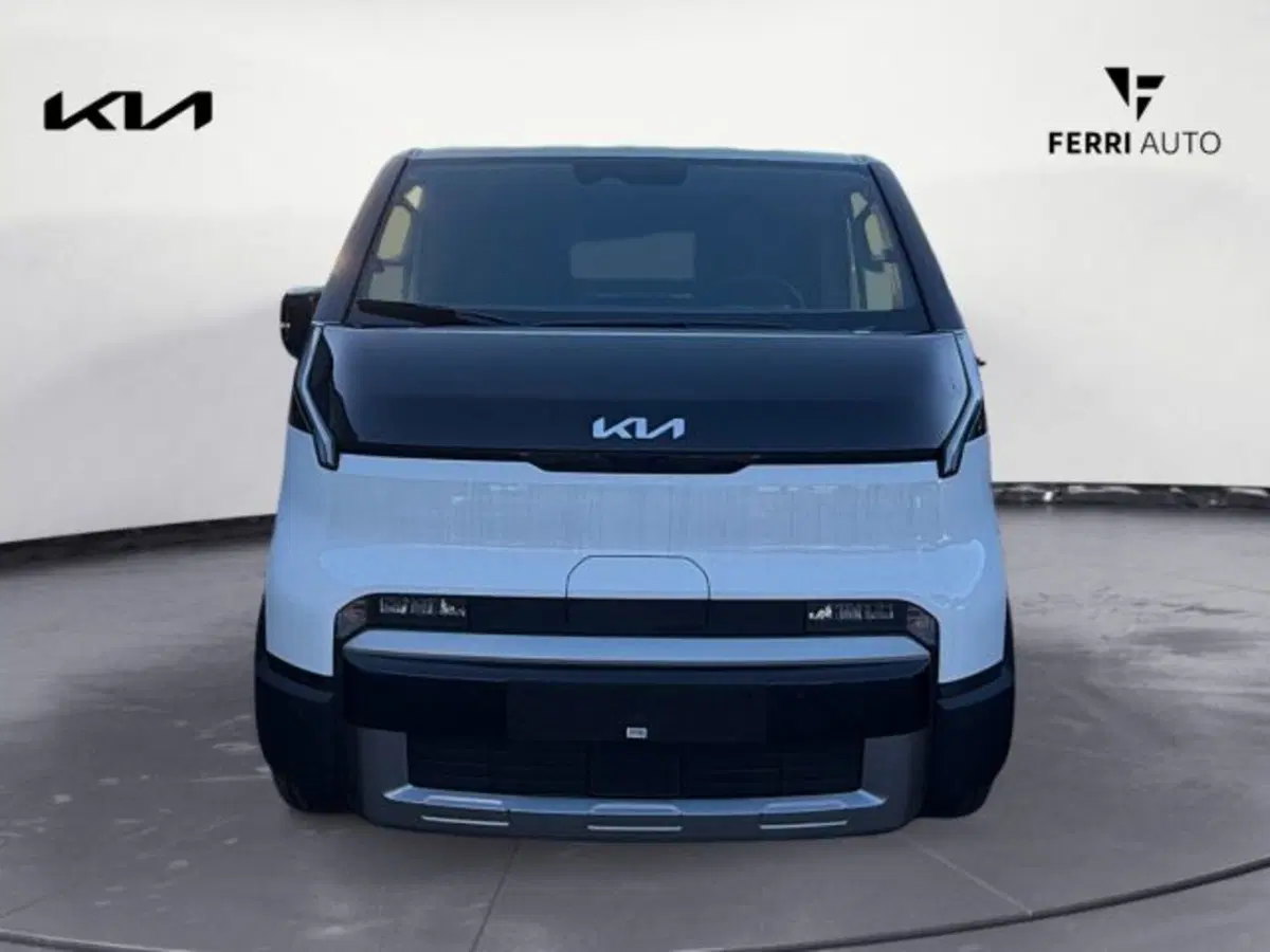 Kia PV5 Furgone nuova a Udine (3)