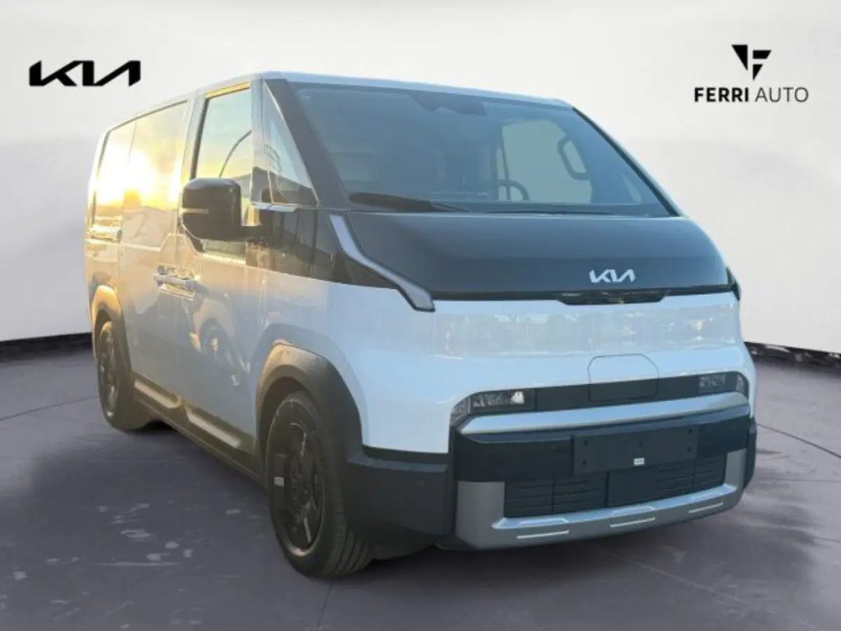 Kia PV5 Furgone nuova a Udine (4)