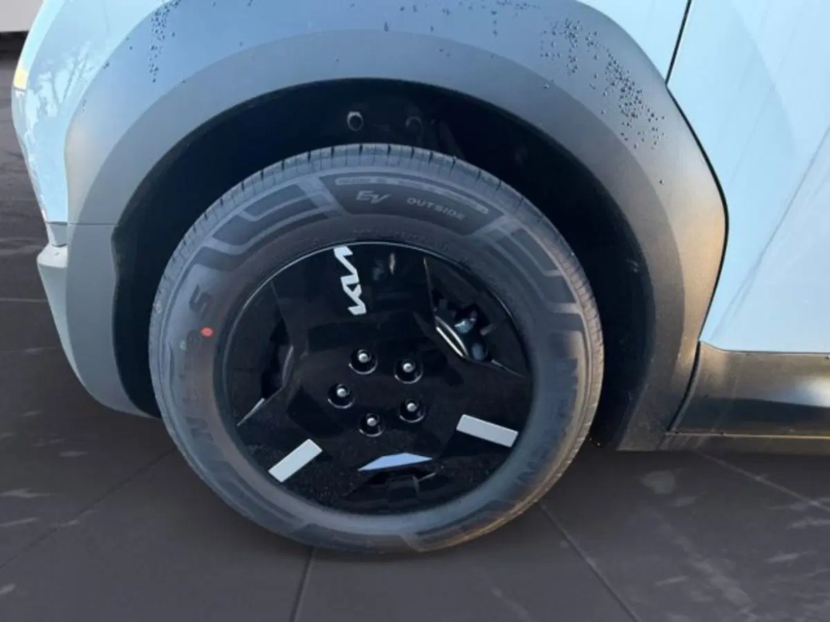 Kia PV5 Furgone nuova a Udine (8)