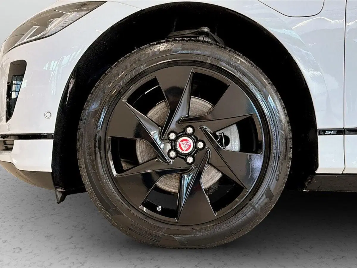 Jaguar I-Pace usata a Varese (6)