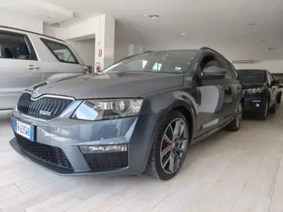 Skoda Octavia Station Wagon 2.0 TDI CR 4x4 DSG Wagon RS del 2016 usata a Torino