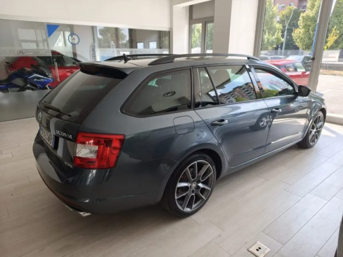 Skoda Octavia Station Wagon usata a Torino (2)