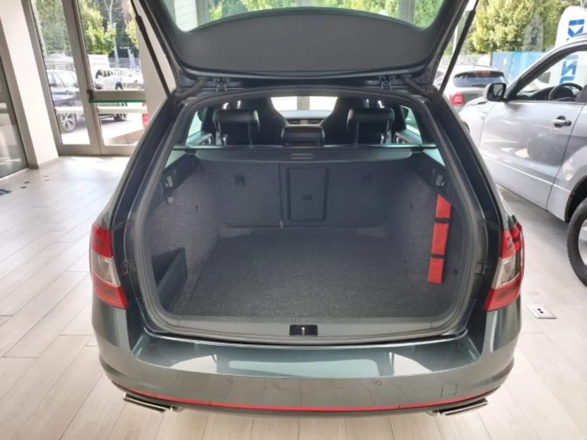 Skoda Octavia Station Wagon usata a Torino (4)