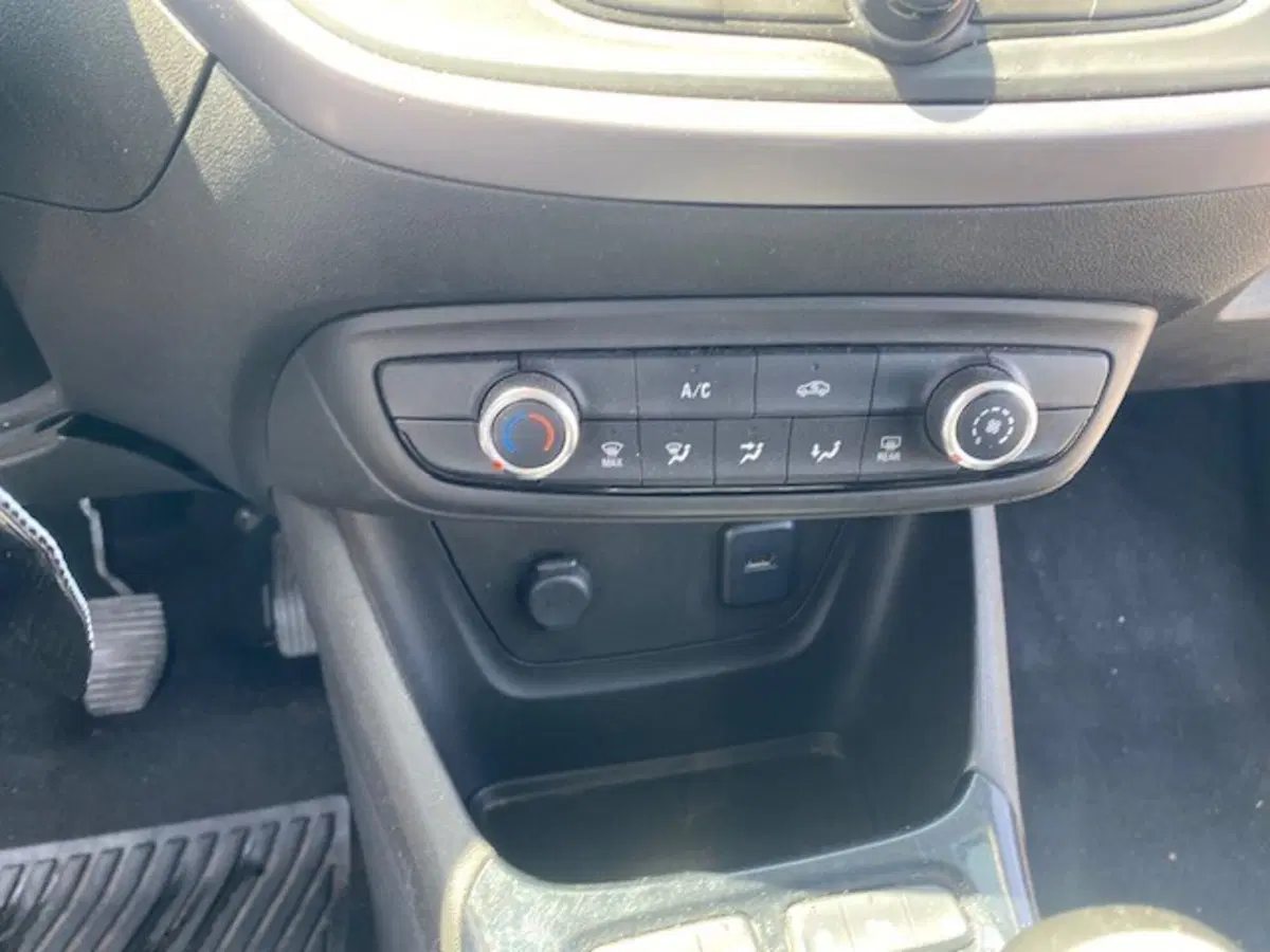 Opel Crossland X usata a Catania (15)