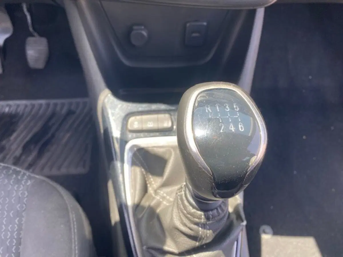 Opel Crossland X usata a Catania (16)