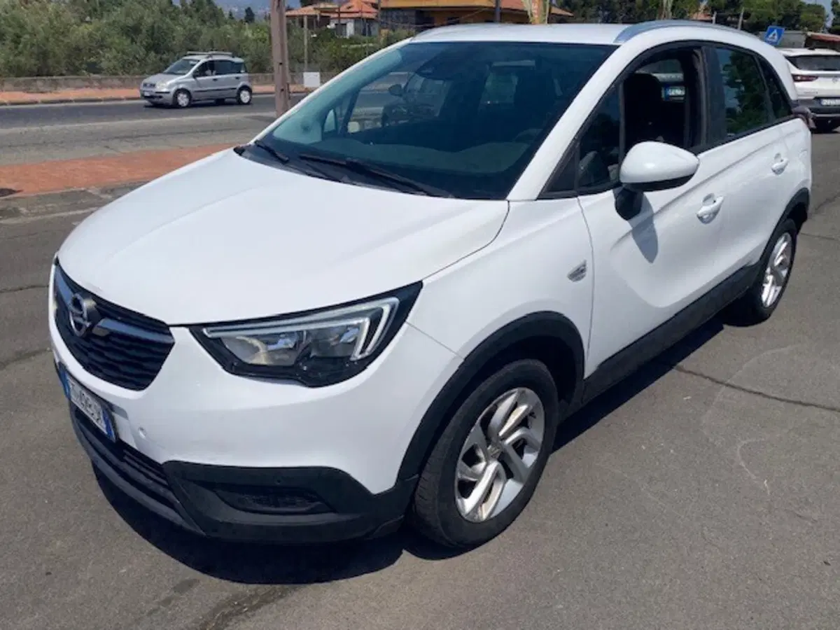 Opel Crossland X usata a Catania (3)