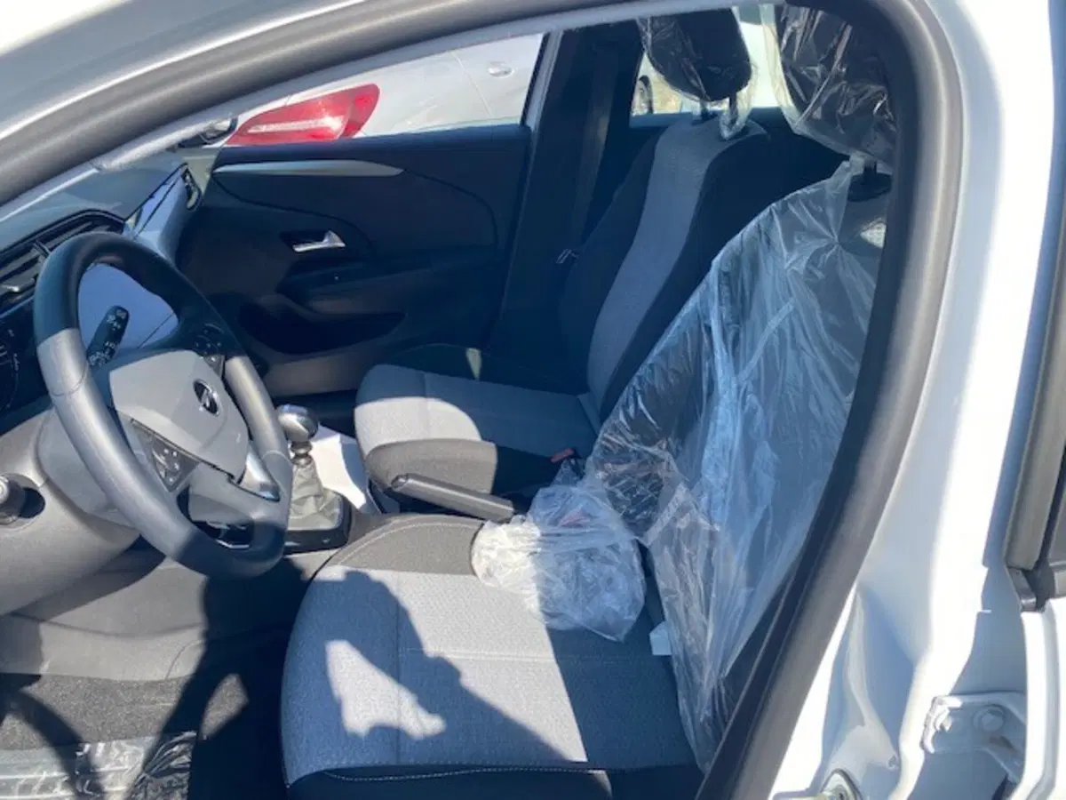 Opel Corsa nuova a Catania (10)