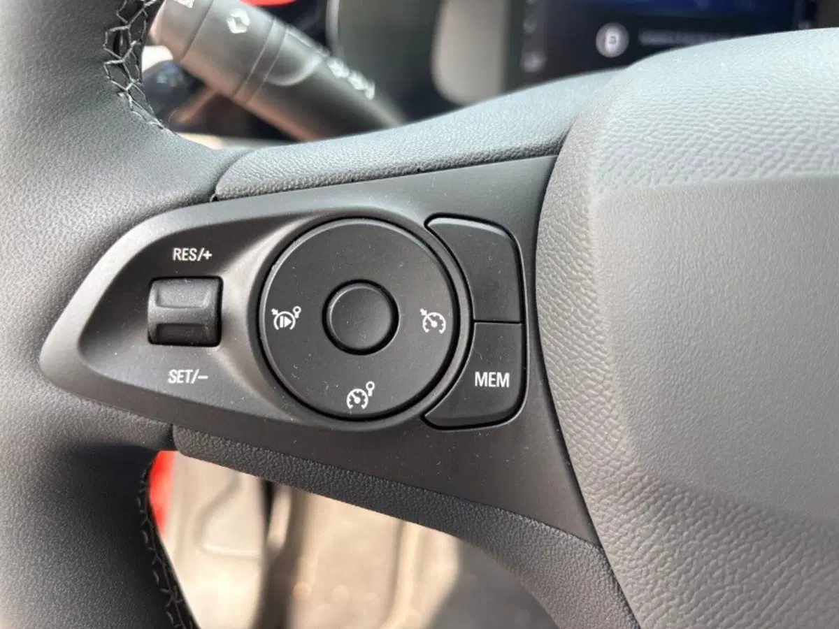 Opel Corsa usata a Lecco (15)