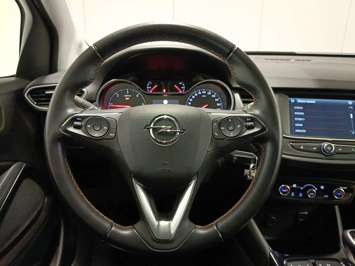 Opel Crossland X usata a Ascoli Piceno (17)