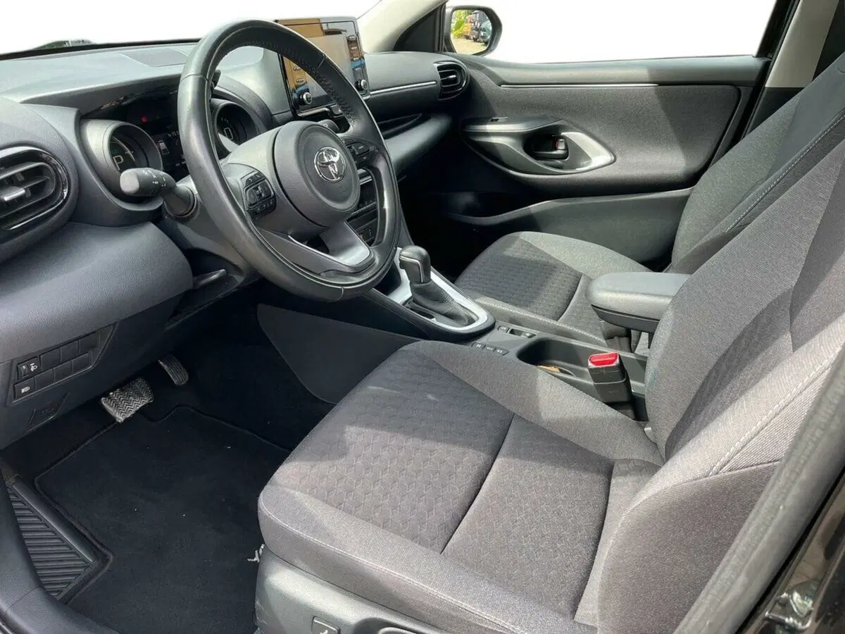 Toyota Yaris usata a Lecco (7)