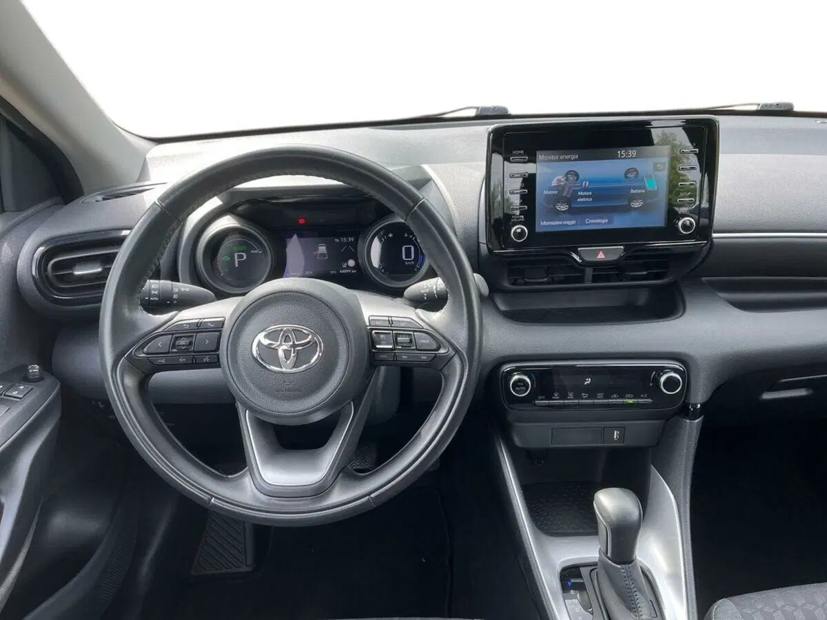 Toyota Yaris usata a Lecco (8)