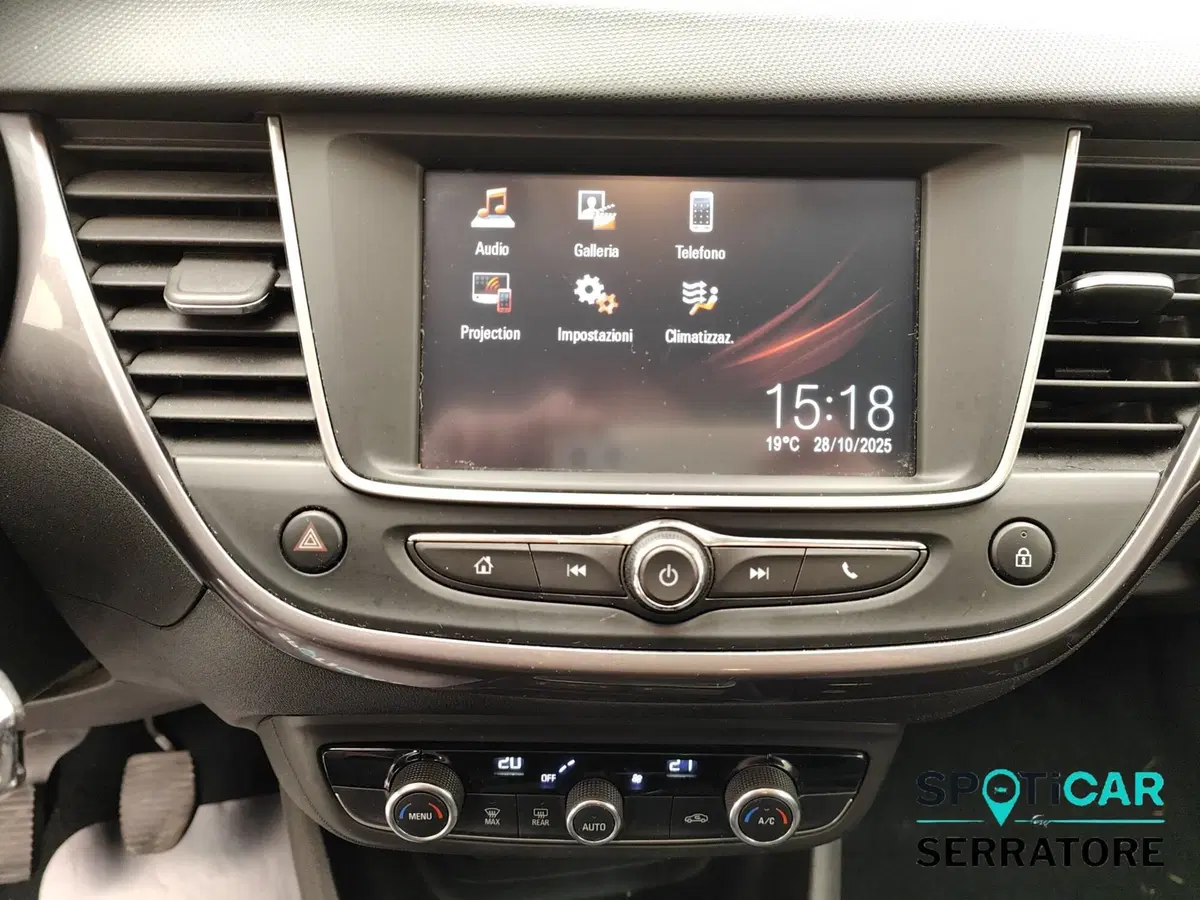 Opel Crossland X usata a Como (13)
