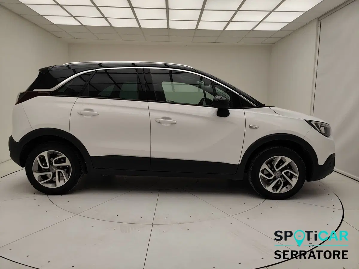 Opel Crossland X usata a Como (16)