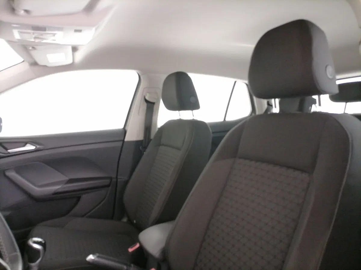 Volkswagen T-Cross usata a Roma (12)