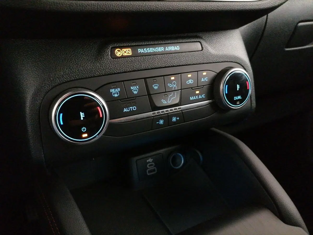 Ford Kuga usata a Roma (14)