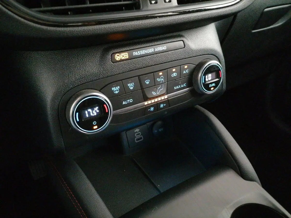 Ford Kuga usata a Roma (14)