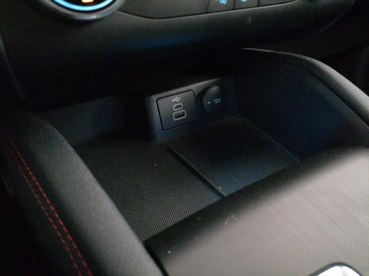 Ford Kuga usata a Roma (20)
