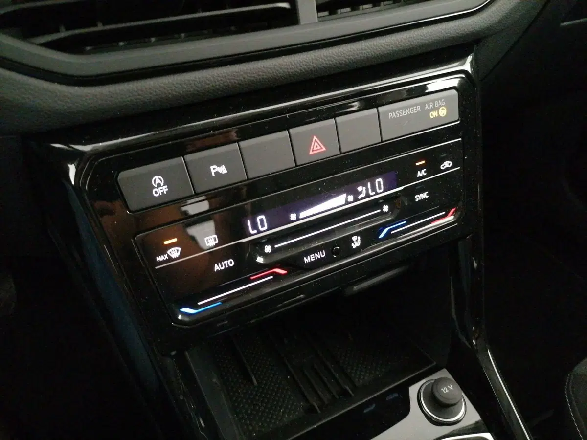 Volkswagen T-Cross usata a Roma (14)