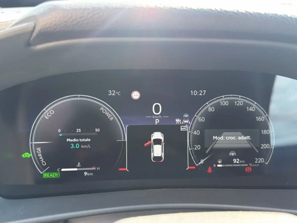 Toyota Toyota C-HR nuova a Vicenza (10)