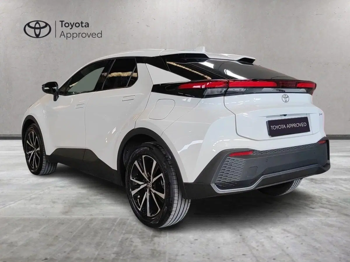 Toyota Toyota C-HR usata a Milano (6)