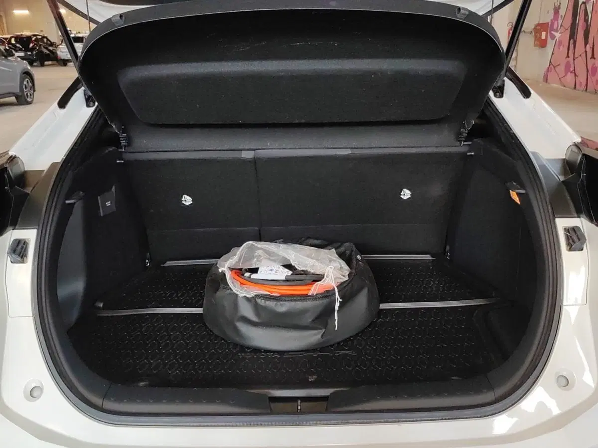 Toyota Toyota C-HR usata a Milano (7)