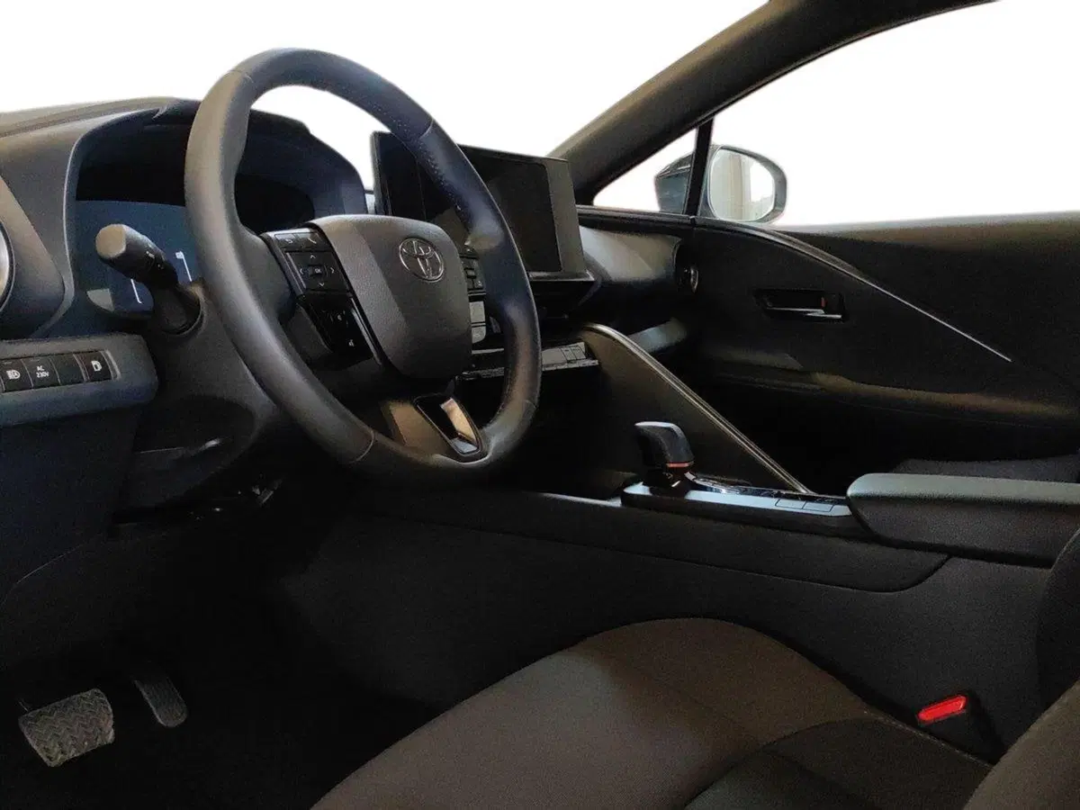 Toyota Toyota C-HR usata a Milano (8)