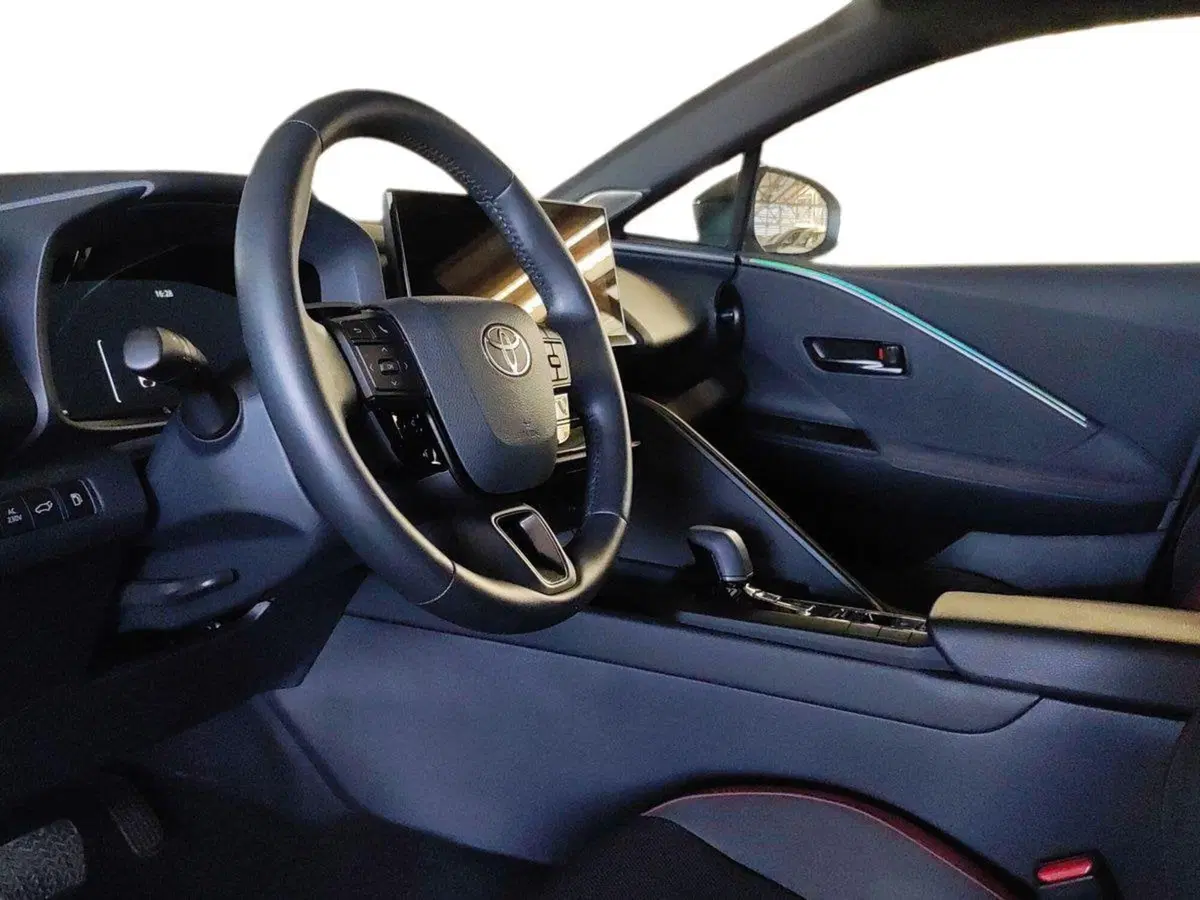 Toyota Toyota C-HR usata a Milano (7)