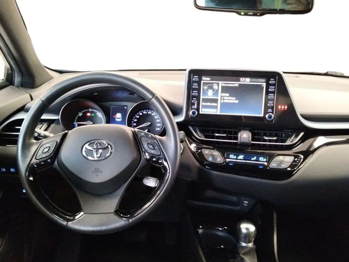 Toyota Toyota C-HR usata a Roma (8)