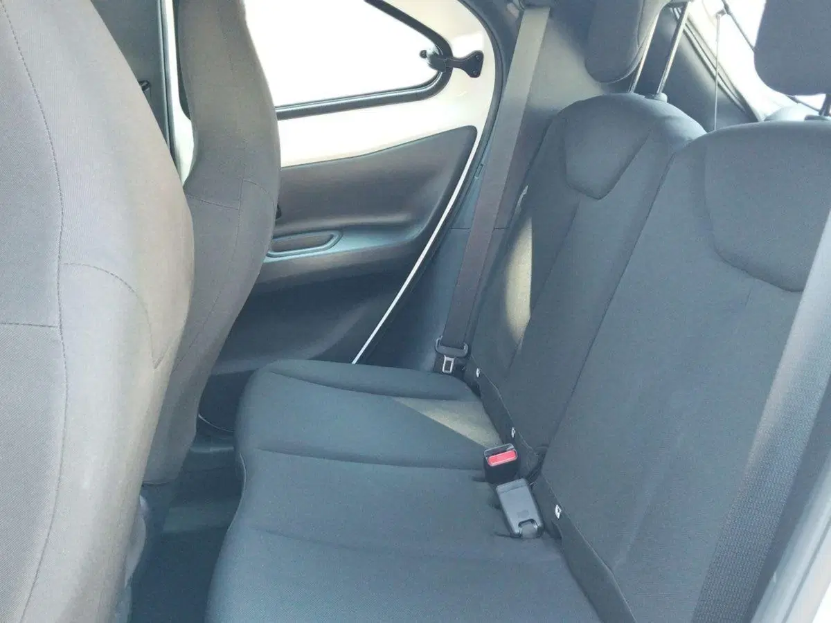 Toyota Aygo X usata a Roma (10)