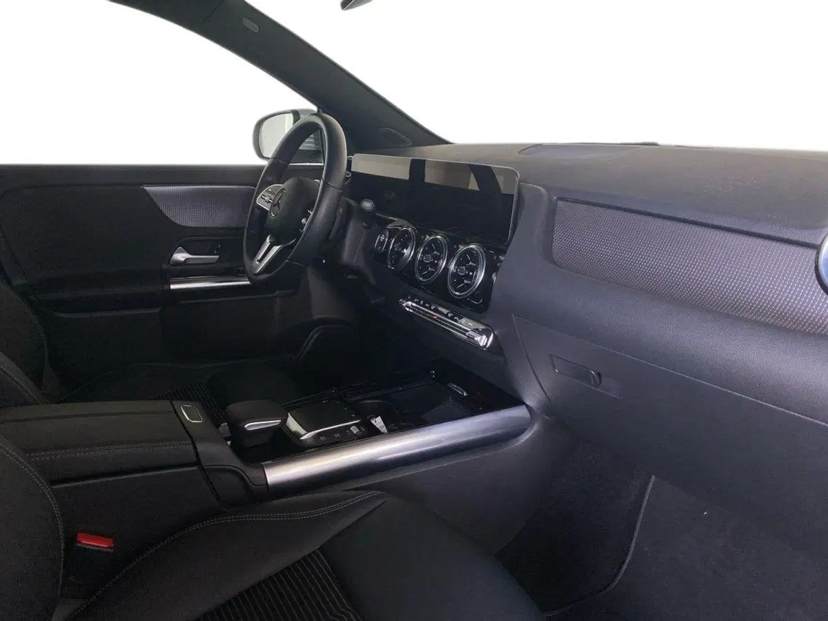 Mercedes-Benz GLA SUV usata a Bergamo (10)