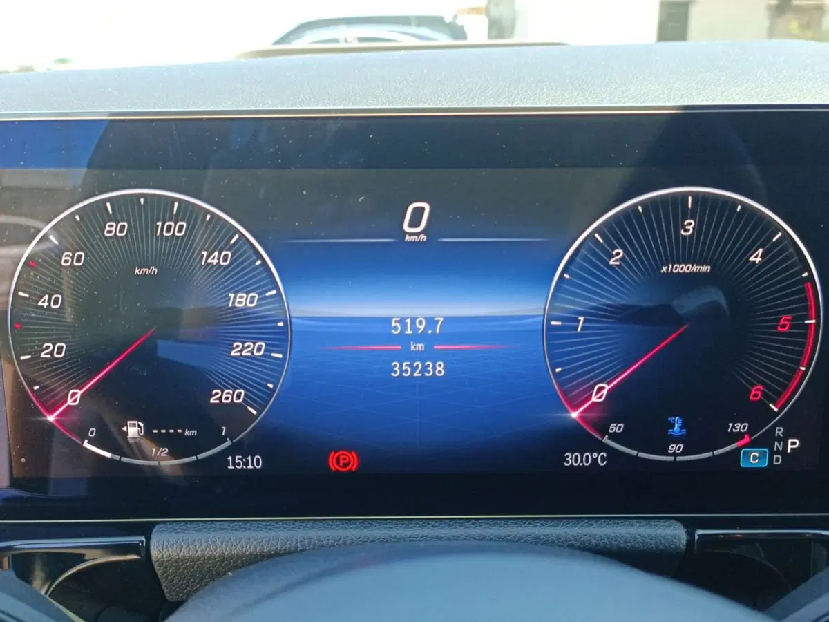 Mercedes-Benz GLA SUV usata a Lecce (13)