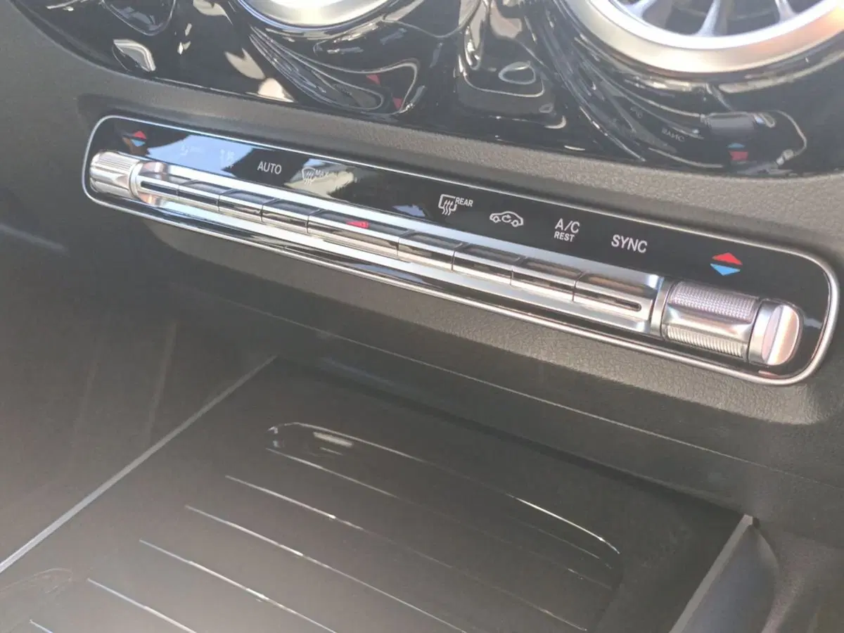 Mercedes-Benz GLA SUV usata a Lecce (14)