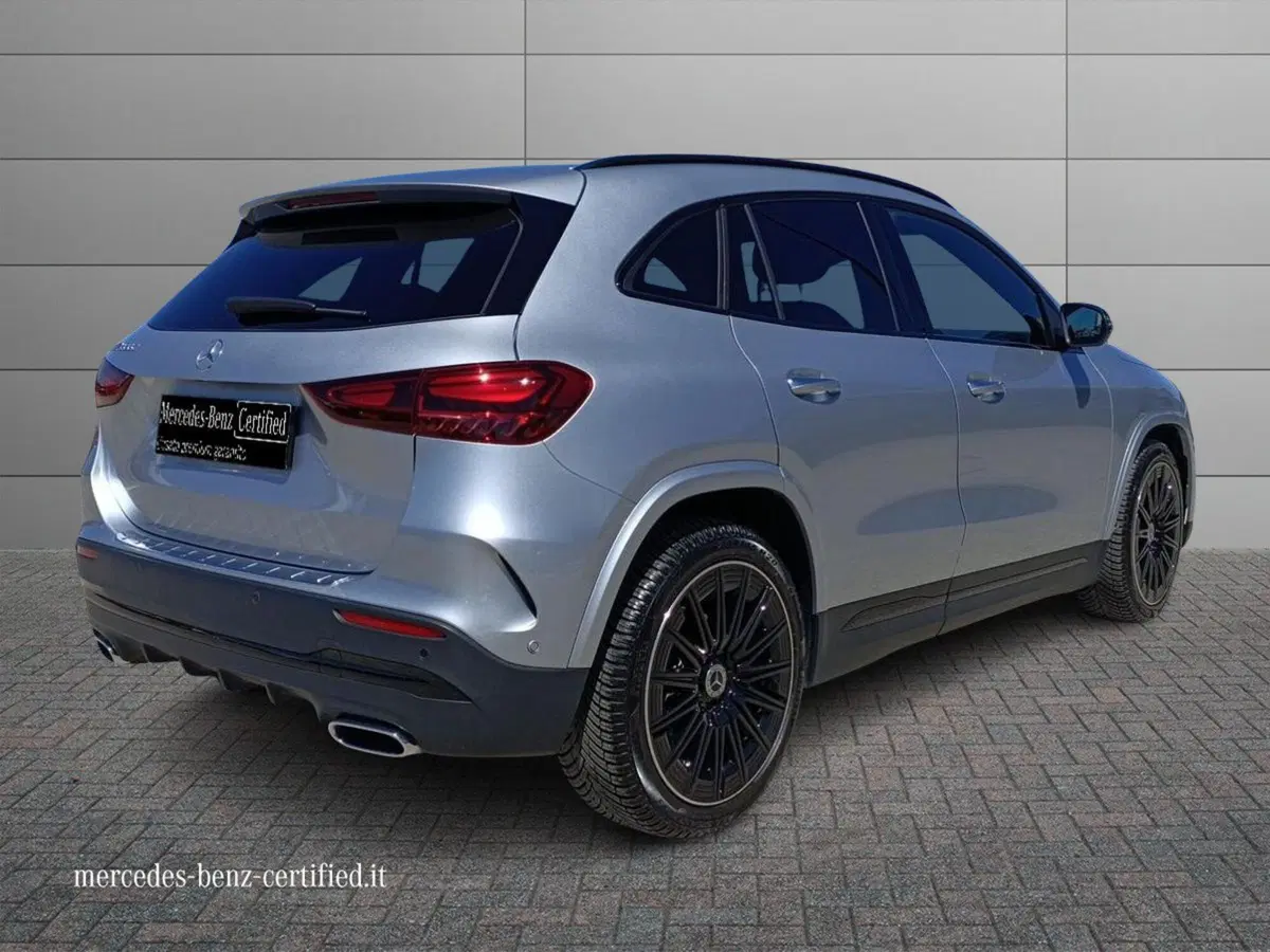 Mercedes-Benz GLA SUV usata a Lecce (2)