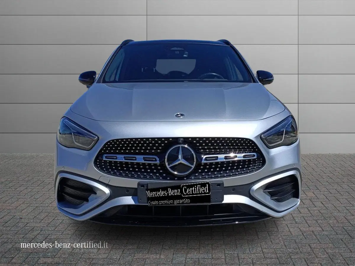 Mercedes-Benz GLA SUV usata a Lecce (3)