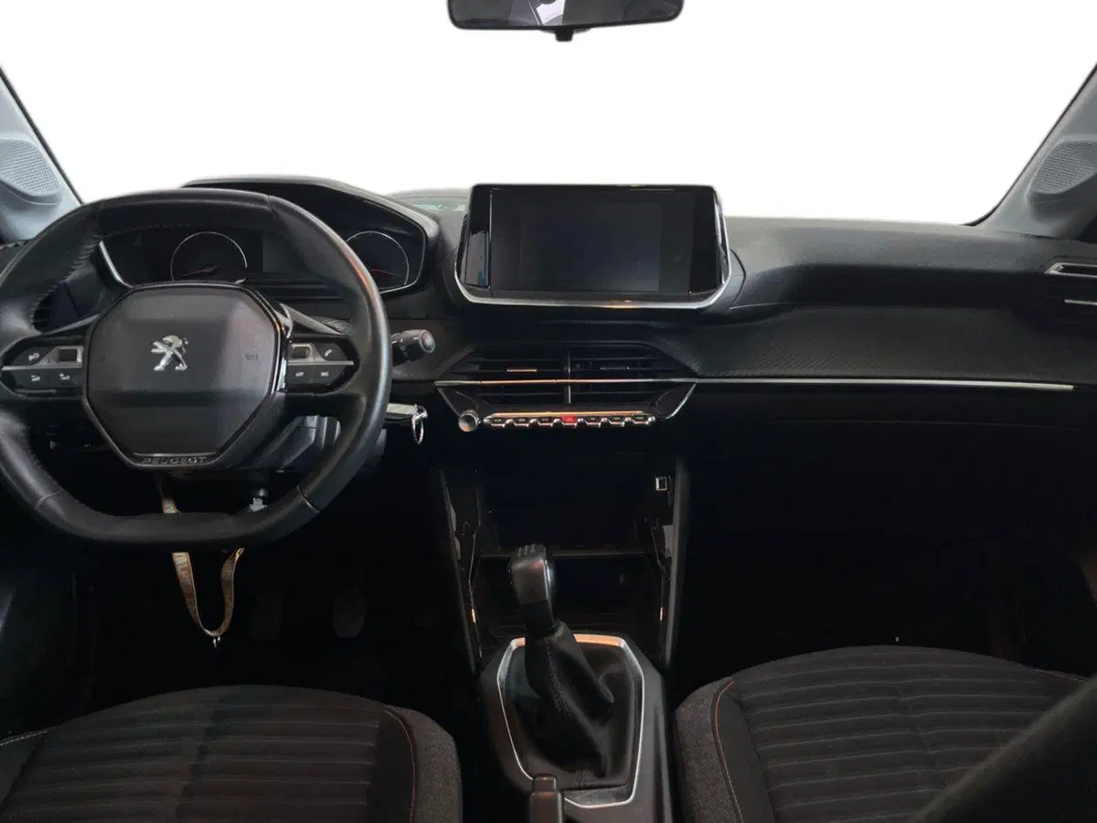 Peugeot 208 usata a Lecce (8)