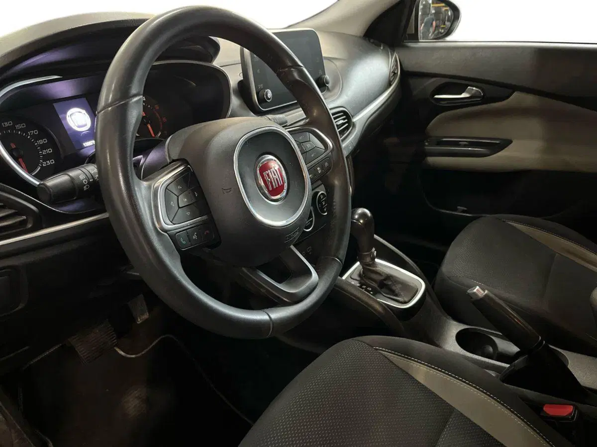 Fiat Tipo Station Wagon usata a Bari (10)