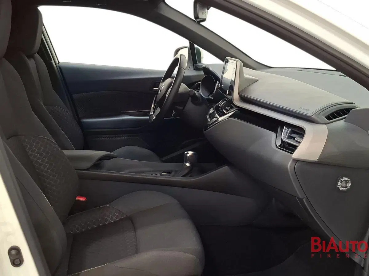 Toyota Toyota C-HR usata a Firenze (18)