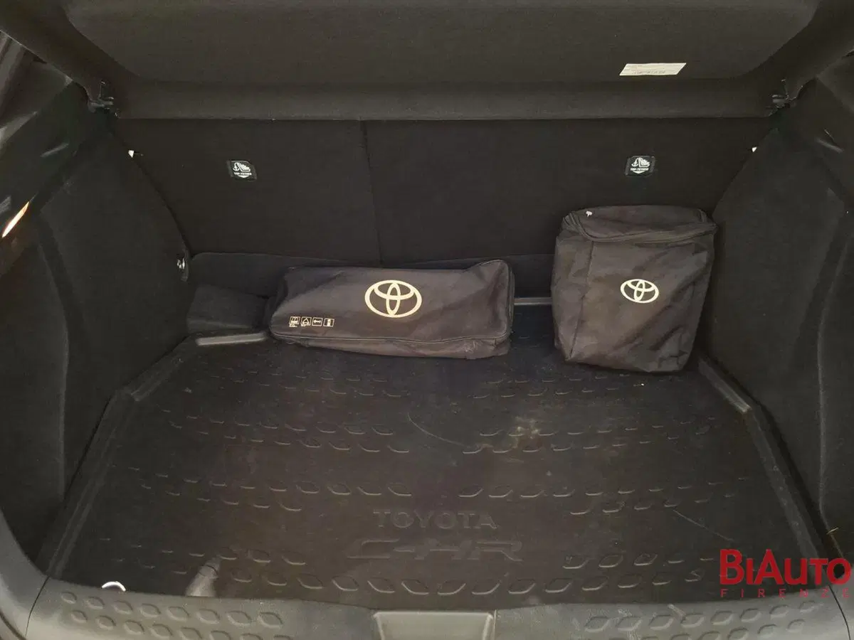 Toyota Toyota C-HR usata a Firenze (6)
