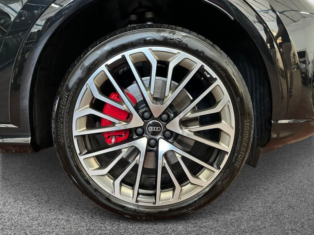 Audi Q5 Sportback usata a Bari (6)