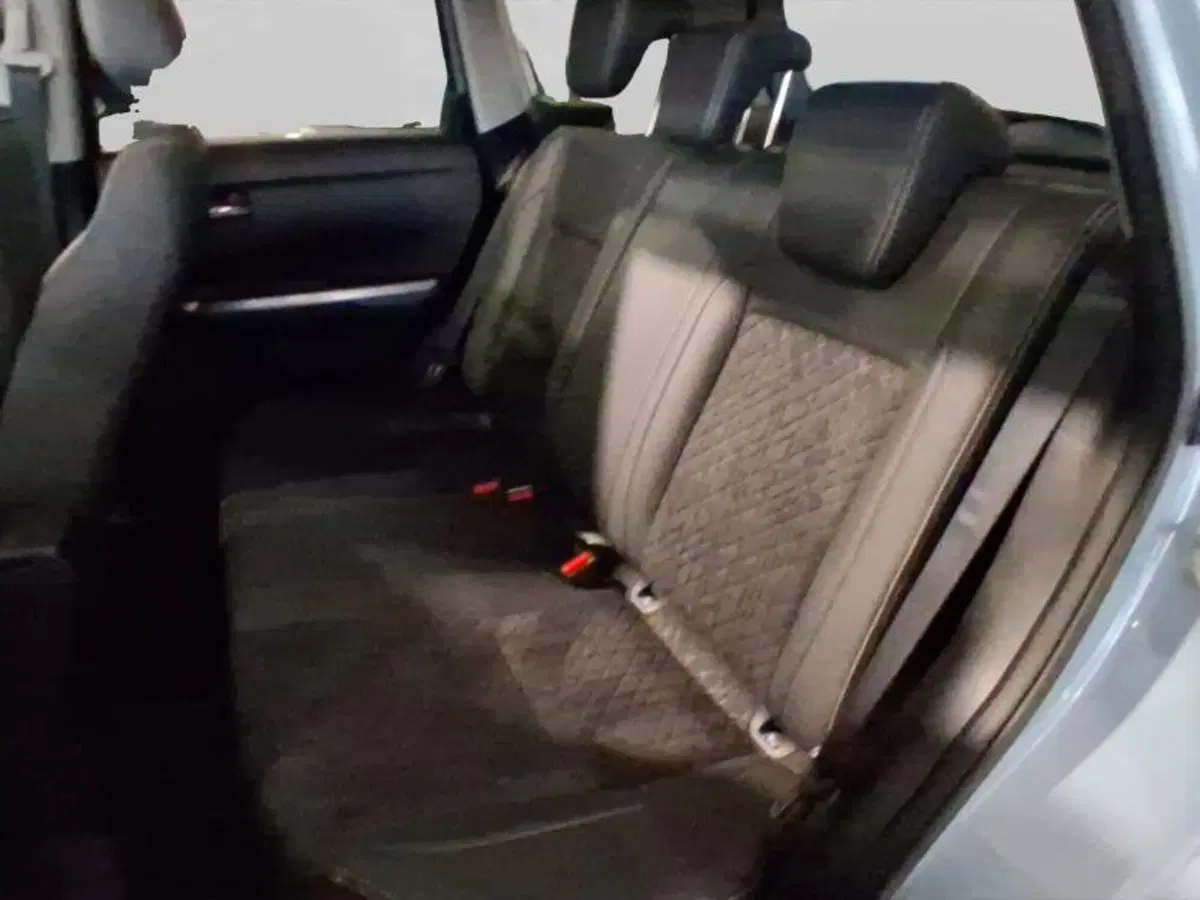 Suzuki Vitara usata a Genova (10)