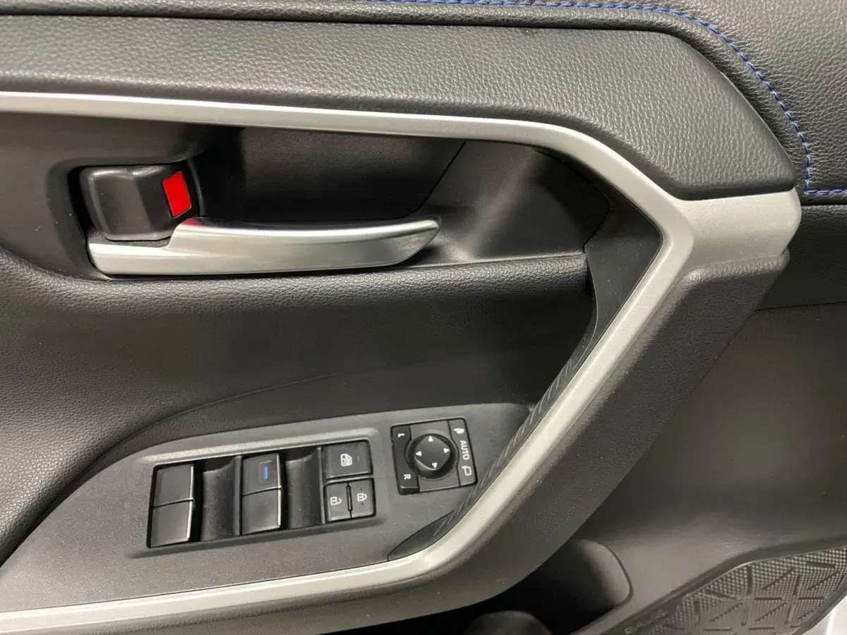 Toyota Rav4 usata a Ancona (17)