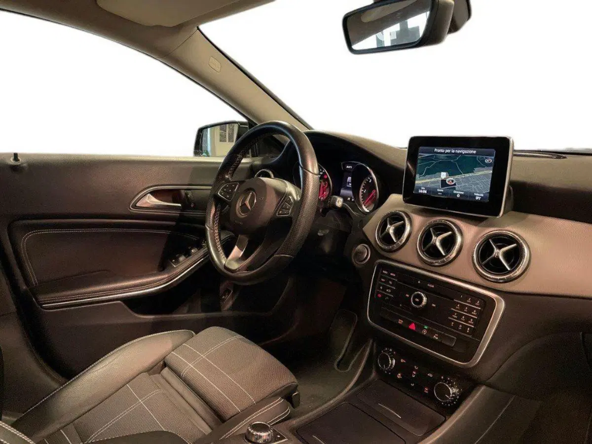 Mercedes-Benz CLA usata a Ancona (12)