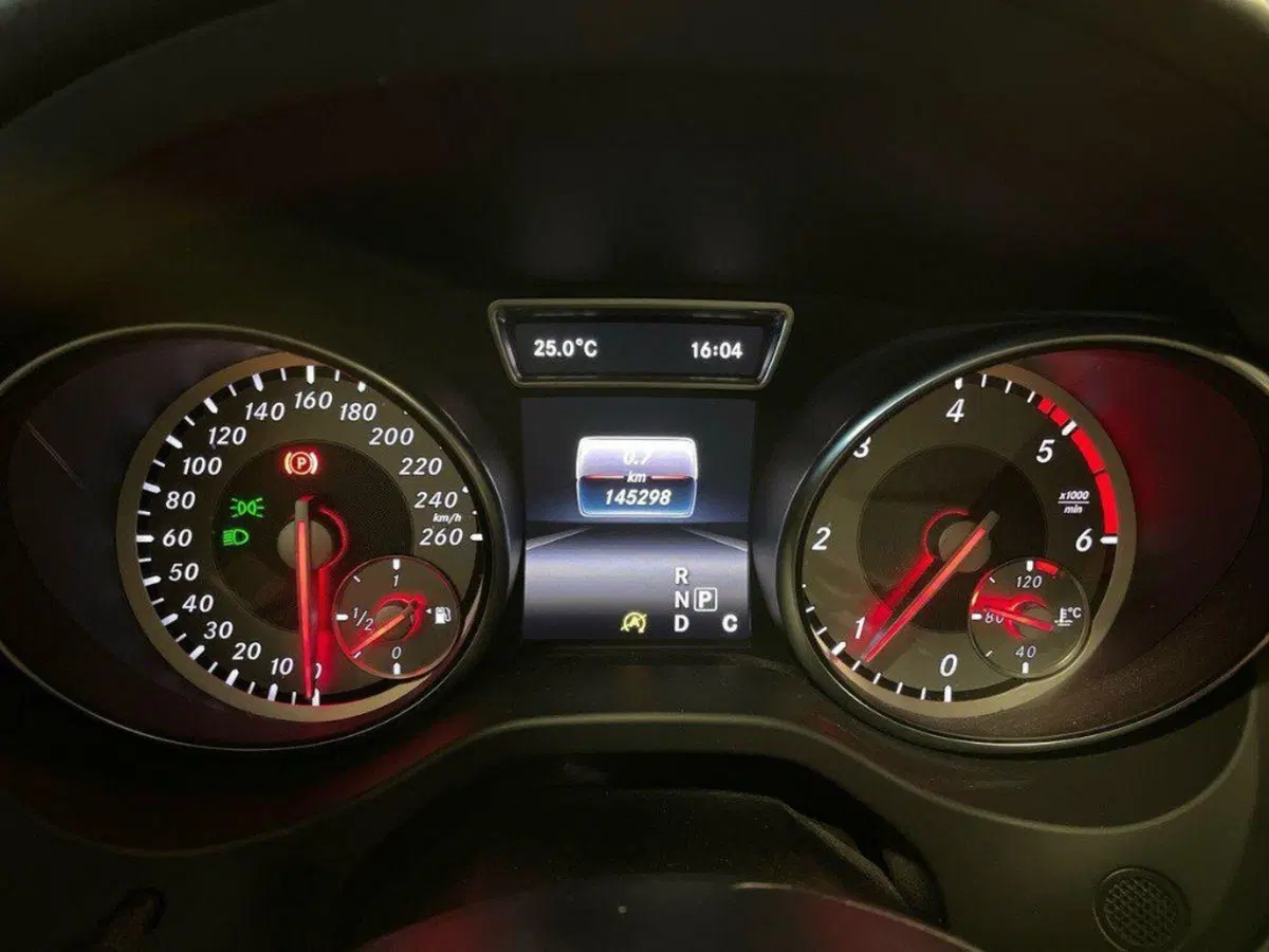 Mercedes-Benz CLA usata a Ancona (9)