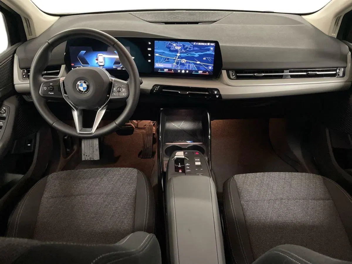 BMW Serie 2 Active Tourer usata a Macerata (10)