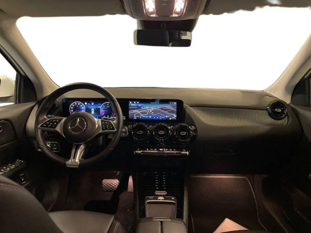 Mercedes-Benz GLA SUV usata a Ancona (10)