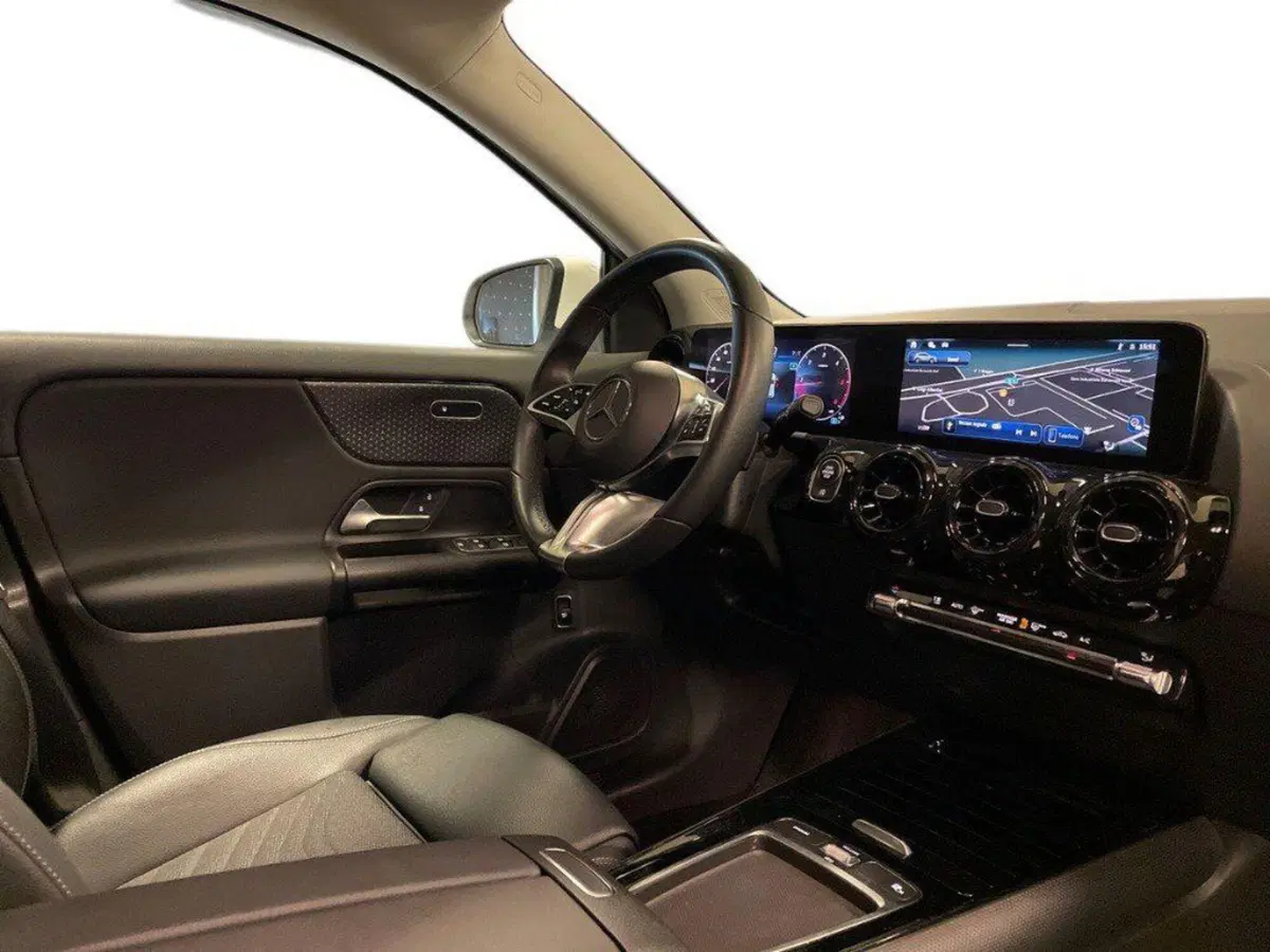 Mercedes-Benz GLA SUV usata a Ancona (12)