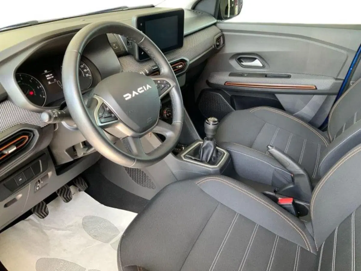 Dacia Sandero usata a Perugia (9)